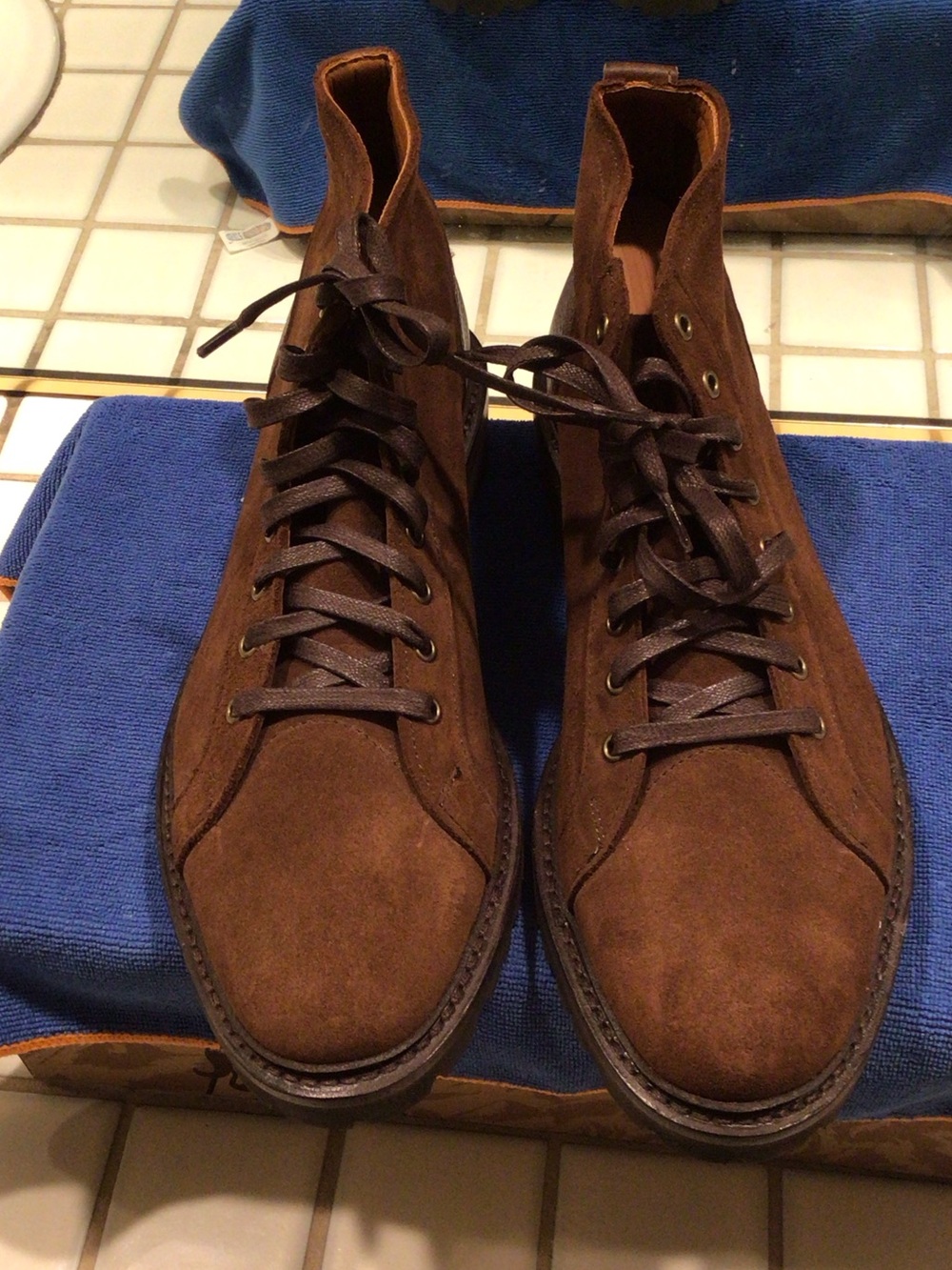 Allen Edmonds 10/D newer conditions extra lightweight
